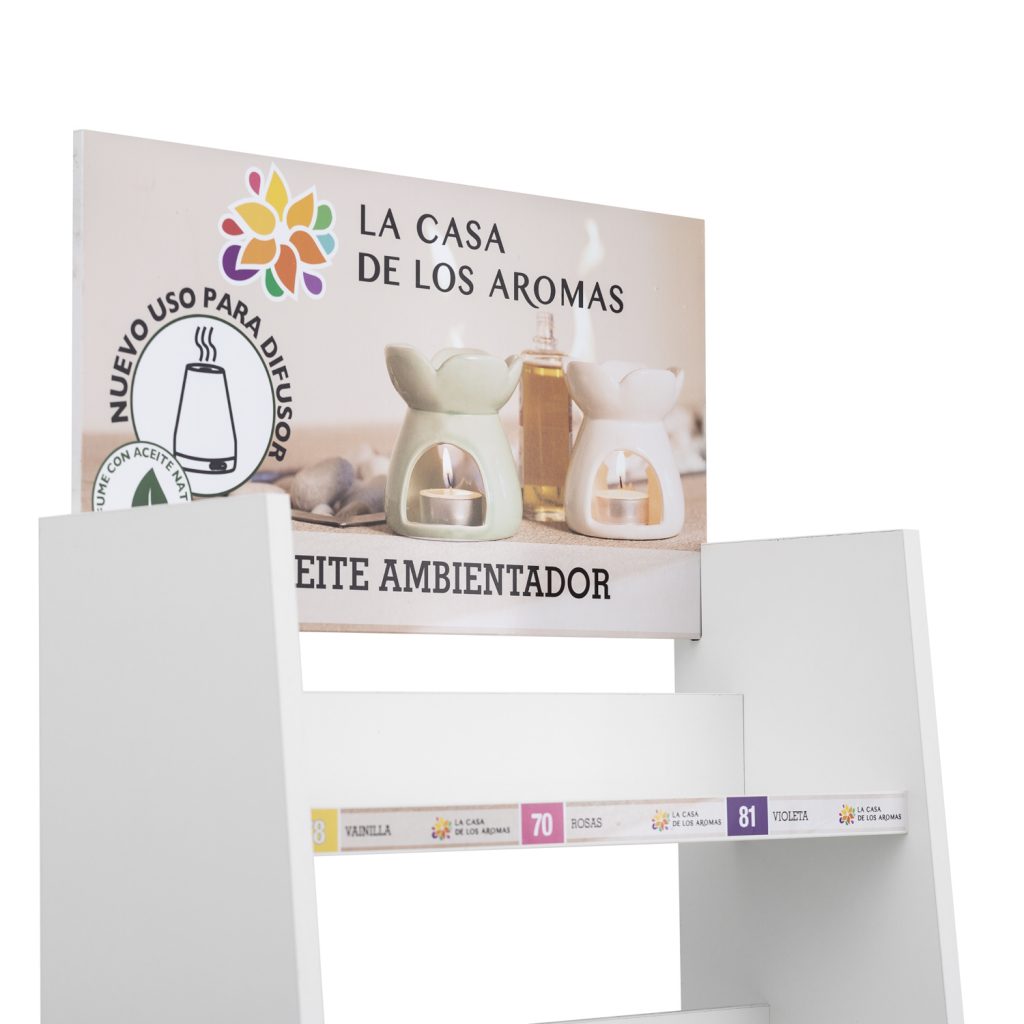 Expositores desmontables con herrajes